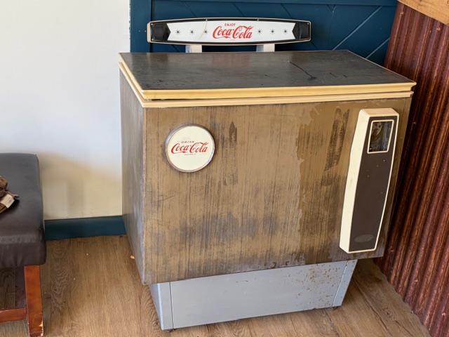 Drink cooler with beverages