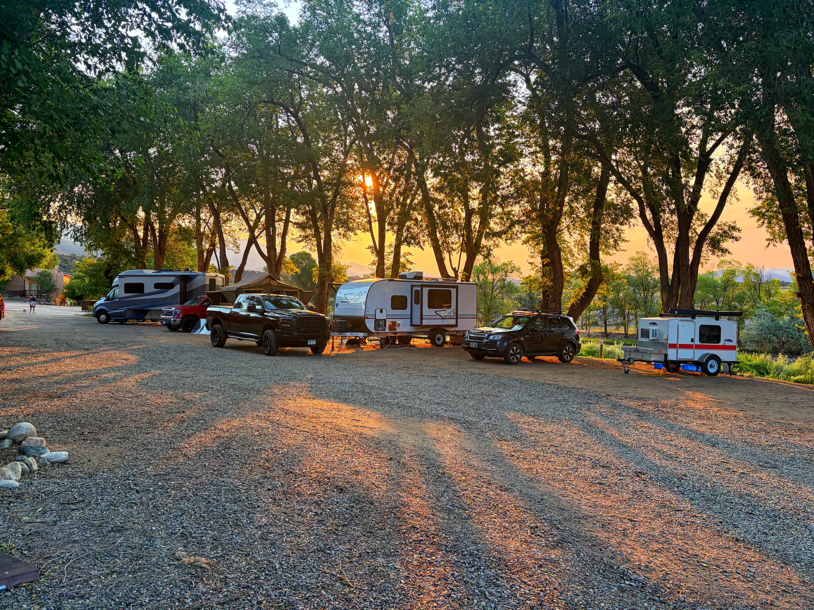 RV sites at Dark Sky River Lodge beside the Arkansas River