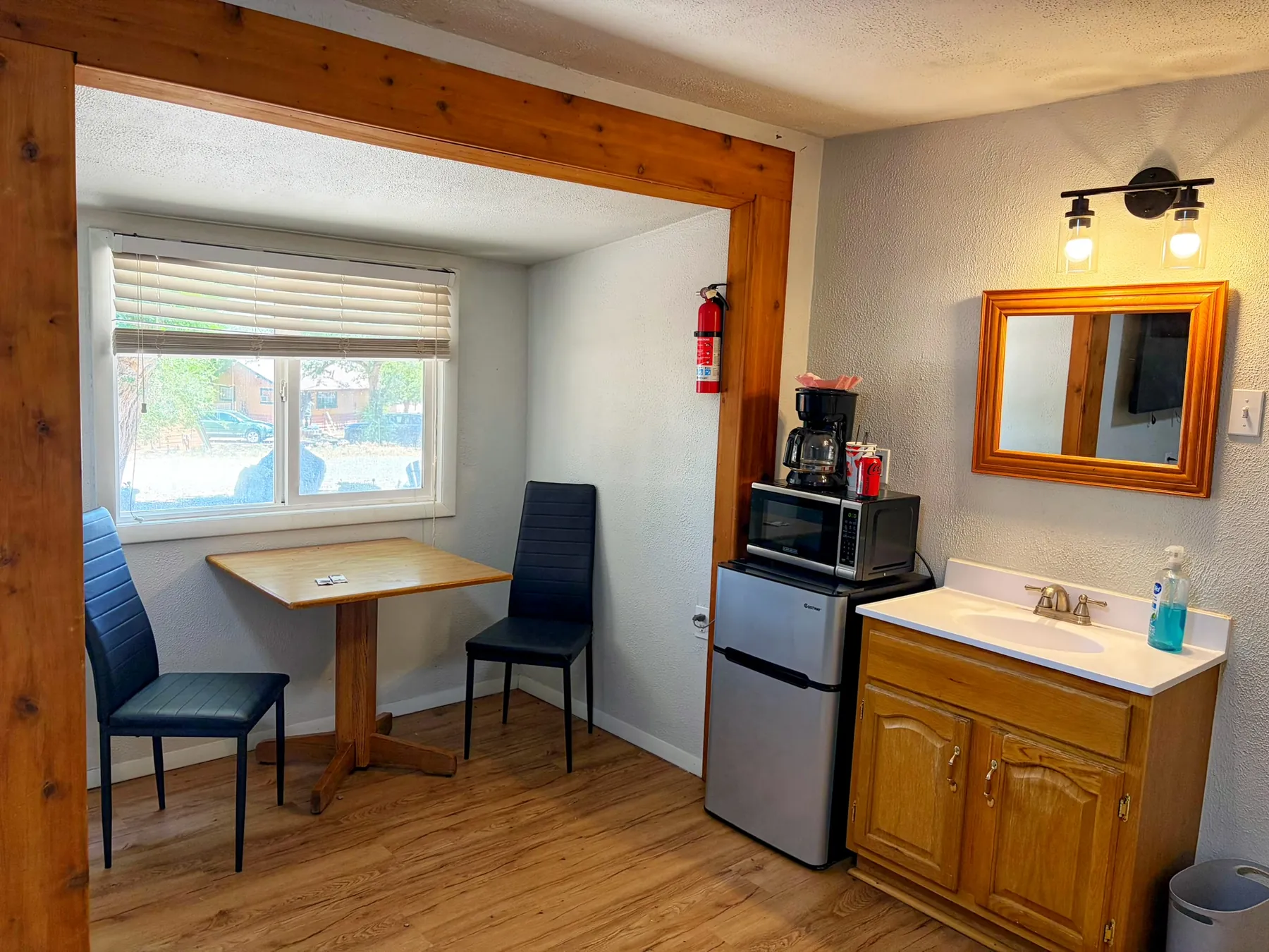 Kitchenette and dining area in a motel room